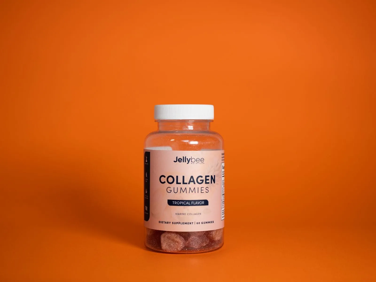 Plusieurs pots et sachets de collagène alignés pour comparer les marques